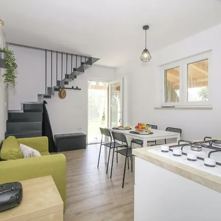 Holiday home Casa Ulika In - Haus Fuer 2-3 Personen Pula