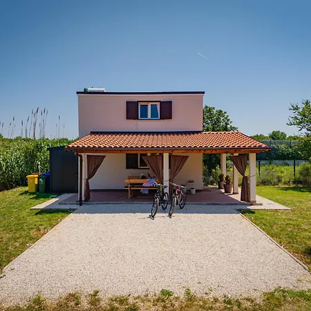 Сasa de vacaciones Casa Ulika In - Haus Für 2-3 Personen Pula