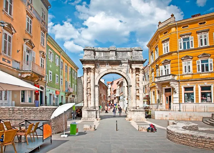 Casa Ulika In - Haus Fuer 2-3 Personen Pula