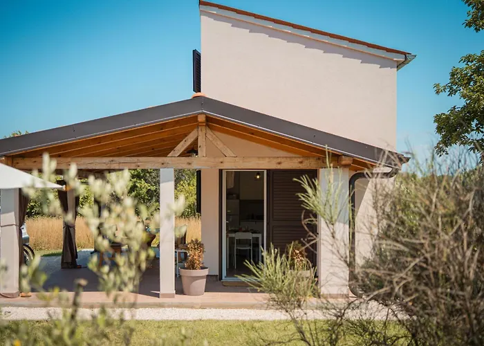 Casa Ulika In - Haus Fuer 2-3 Personen * Pula