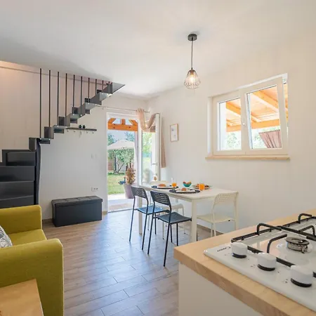 Feriehus Casa Ulika In - Haus Fuer 2-3 Personen Pula